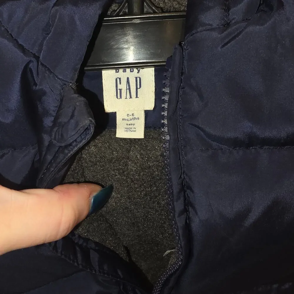 NWOT Baby Gap navy zip up winter snow‎ suite sz 0-6 mo